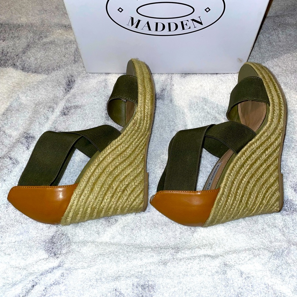STEVE MADDEN- ESPADRILLE- PLATFORM/WEDGE SANDAL - Picture 4 of 7